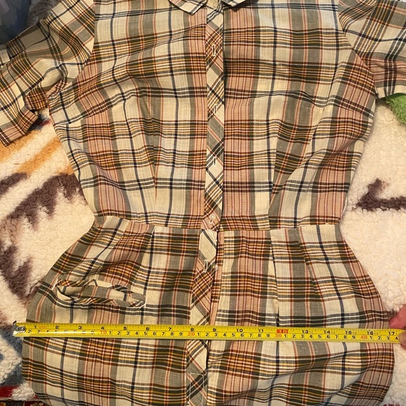 Vintage! Wear it with boots! Dry cleaned and pressed. - Picture 7 of 7